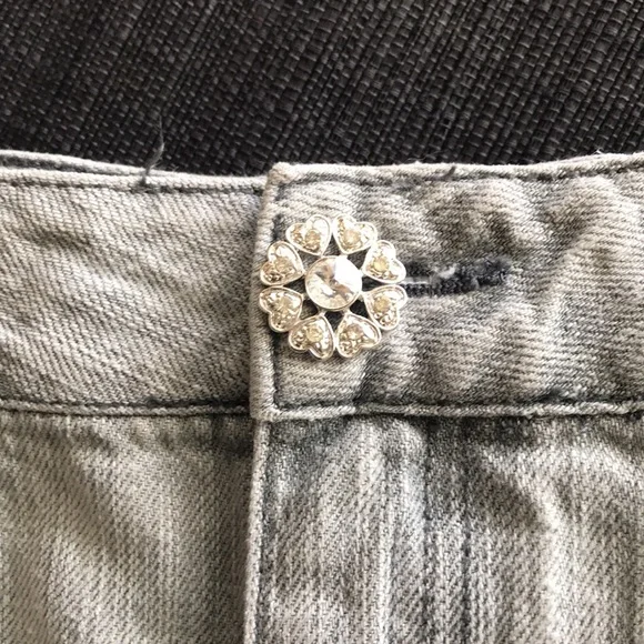 Kenzie Girl Brand - Denim Heart Skirt (Rare HTF) - Picture 3 of 11